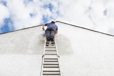Peinture extérieure à Occhiatana — façades et ravalement